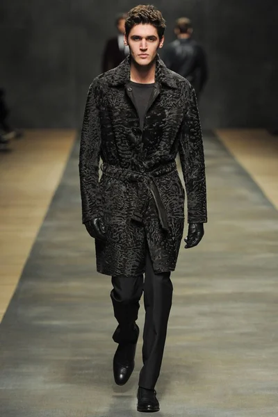 Look 34